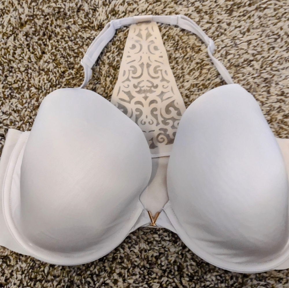 Victoria Secret razor back bra